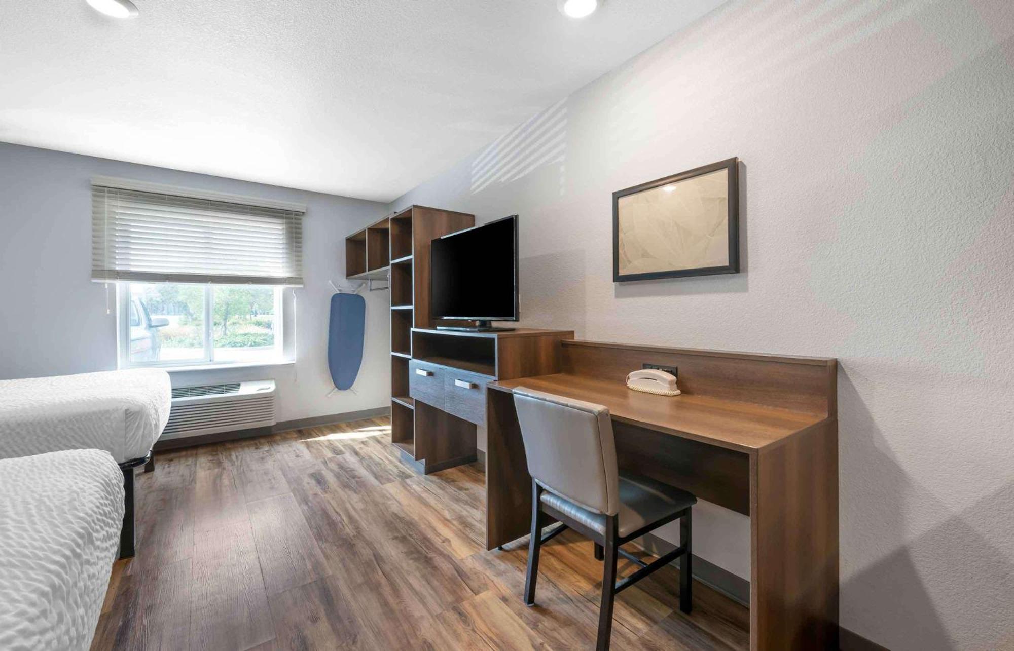 Extended Stay America Select Suites - Melbourne - West Melbourne Bagian luar foto